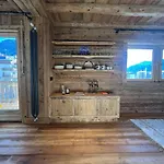 Luxury 科尔蒂纳丹佩佐
